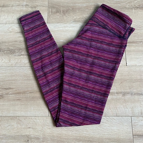 Lululemon Wunder Under Pant III Space Dye Twist Regal Plum Alarming size 6 - Picture 6 of 9